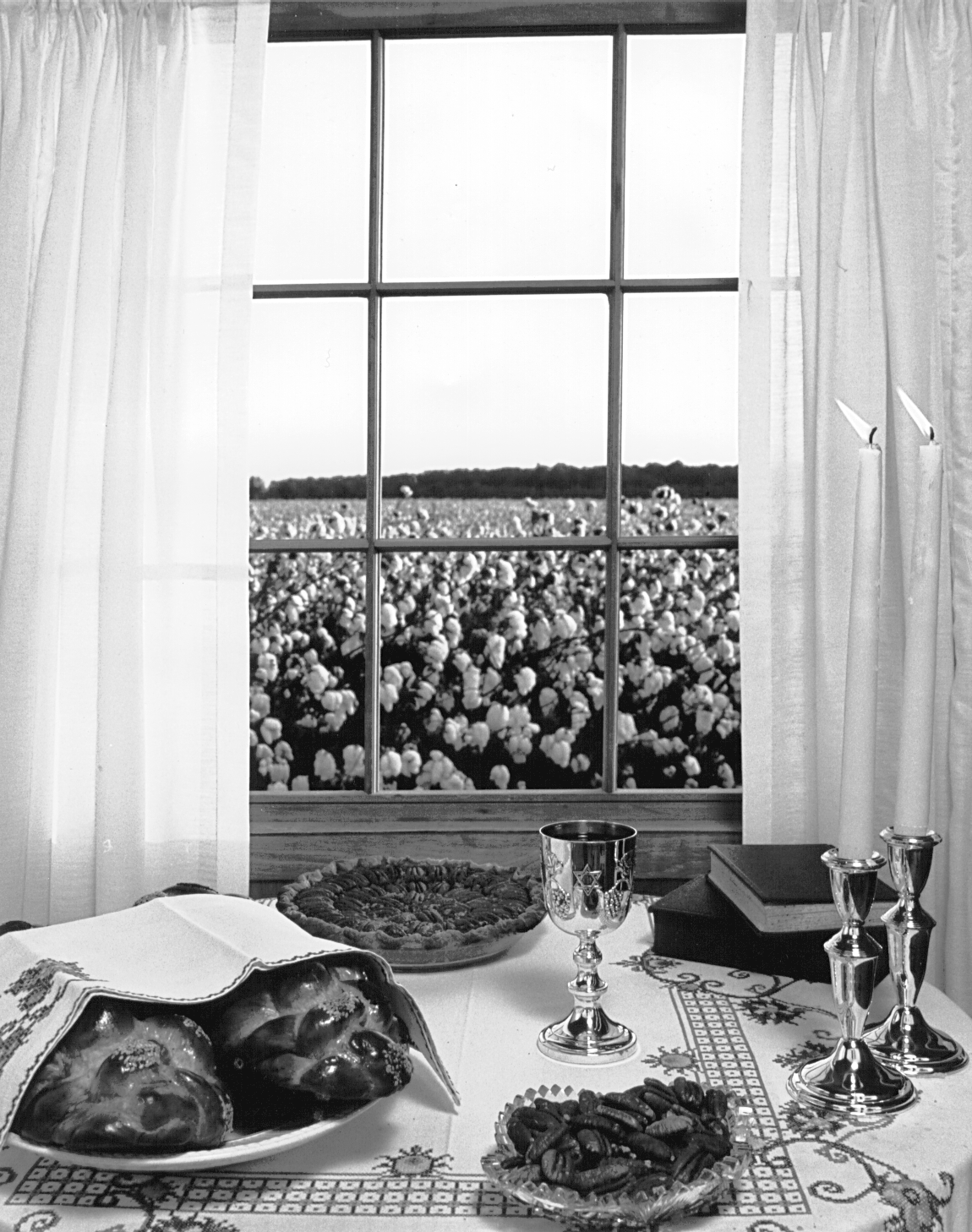 "Shabbat Cotton." Photo by Bill Aron. Courtesy Goldring/Woldenberg Institute of Southern Jewish Life. Do not reprint without permission.